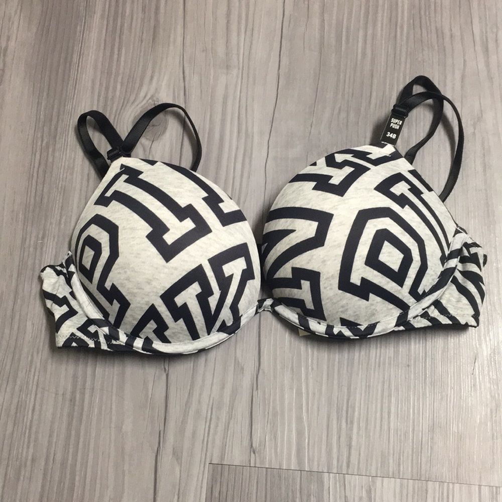 NWT VS PINK Super Push Up Black and Gray 34B Bra
